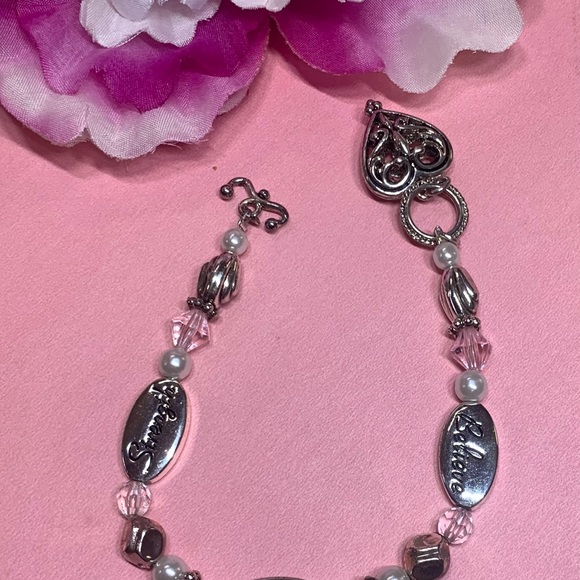 “Inspiration Charm Bracelet” BELIEVE / COURAGE / STRENGTH  “NWT” - Picture 4 of 7